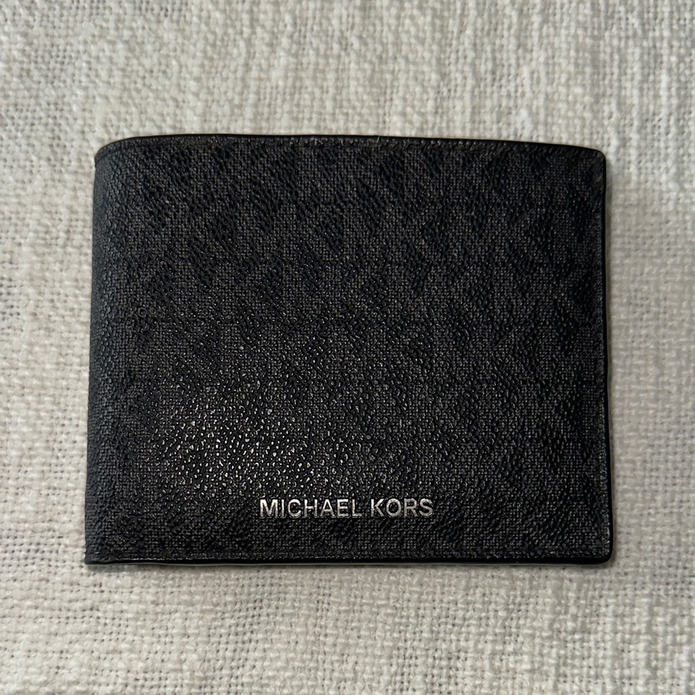 Michael Kors Billfold Wallet